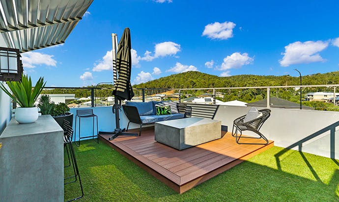 images blog-images blog-cover-roof-terrace-panorama