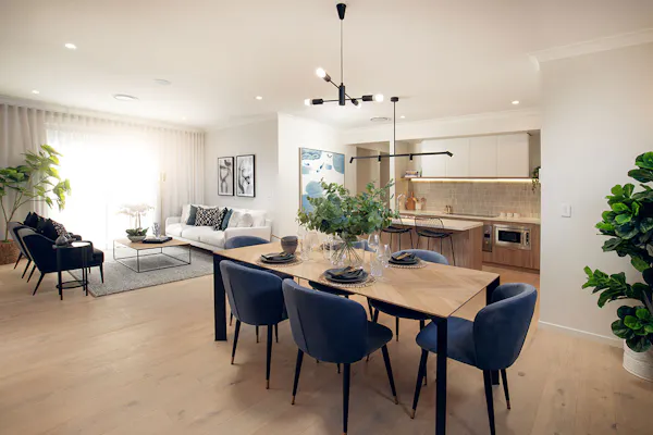 images gallery-images Bellaire bellaire-dining-kitchen-living