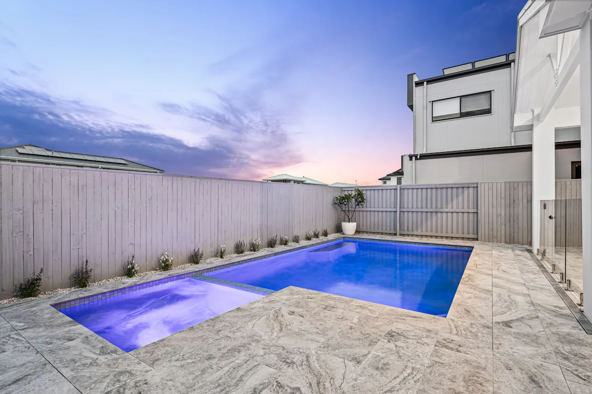 Laguna pool