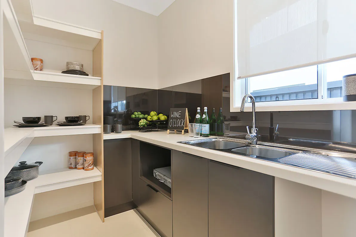images gallery-images panorama panorama-butlers-pantry